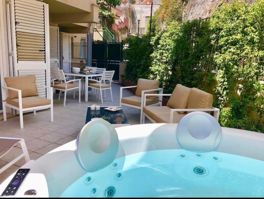 Apartamento Casa Mando With Terrace And Jacuzzi Taormina